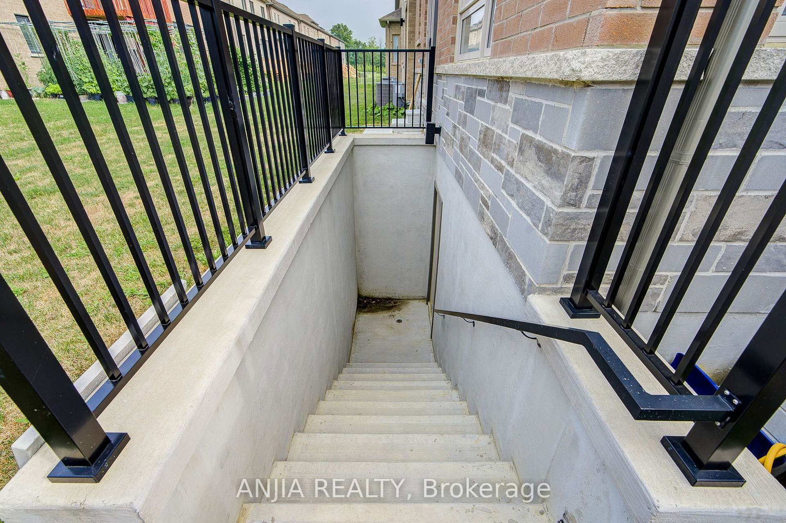 80 William Logan Drive • Richmond Hill, ON photo 48