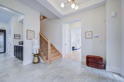 80 William Logan Drive • Richmond Hill, ON photo 8