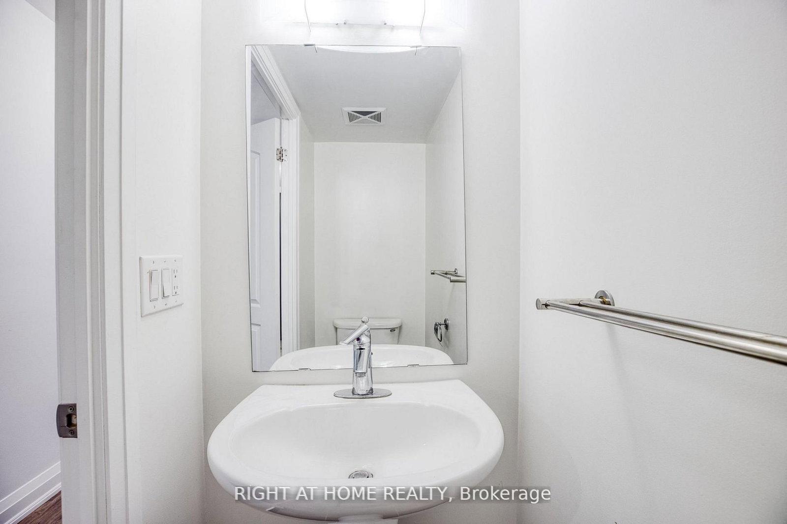 20 North Park Road • #804 • Vaughan, ON photo 32
