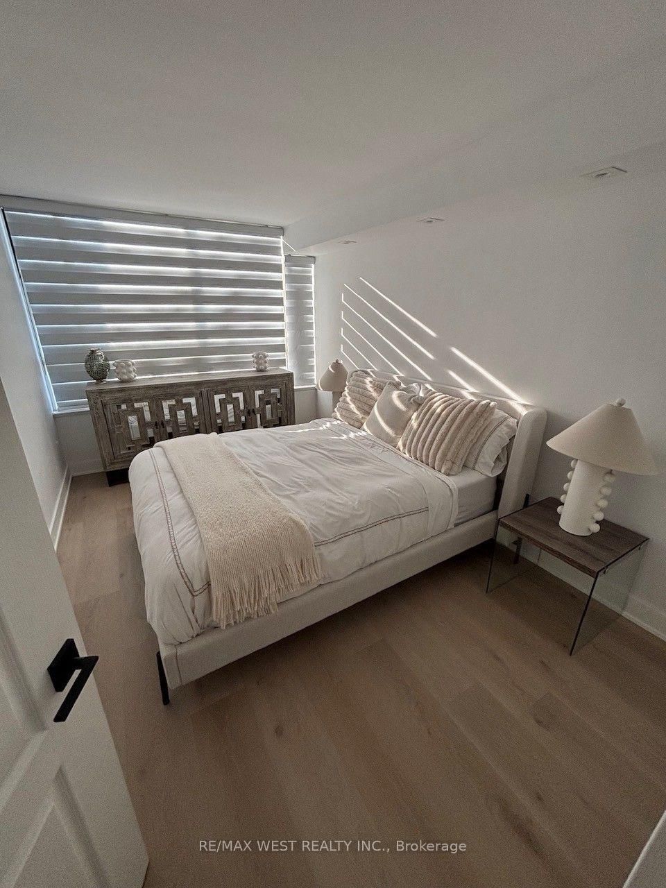 7 Townsgate Drive • #1408 • Vaughan, ON photo 15