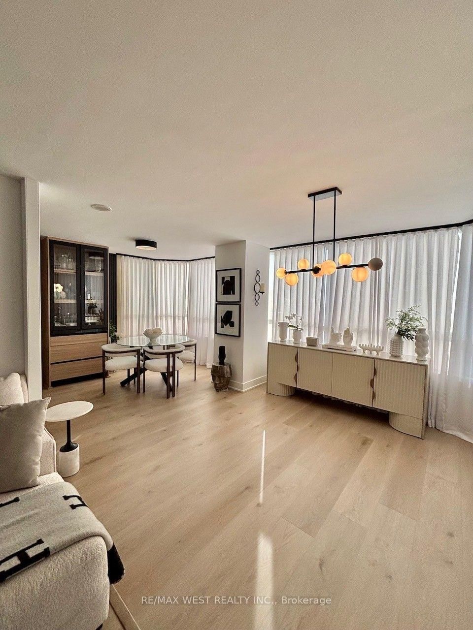 7 Townsgate Drive • #1408 • Vaughan, ON photo 16