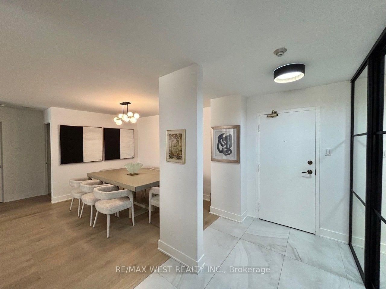 7 Townsgate Drive • #1408 • Vaughan, ON photo 5