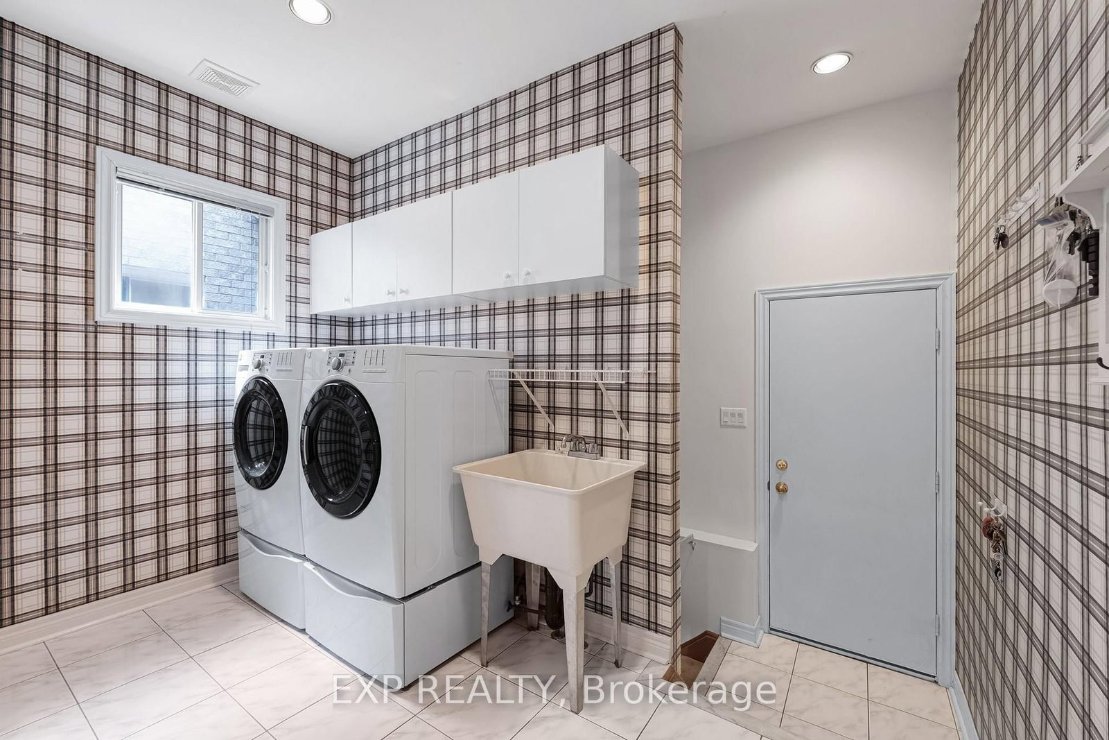 591 Plantation Gate • Newmarket, ON photo 21