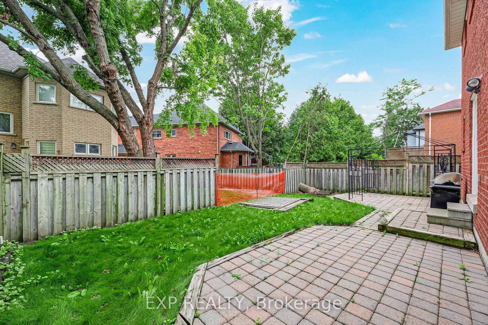 591 Plantation Gate • Newmarket, ON photo 42