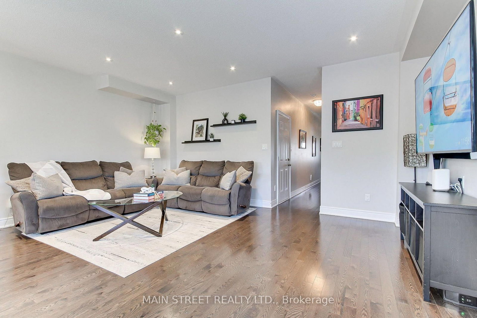 1259 Bardeau Street • Innisfil, ON photo 9