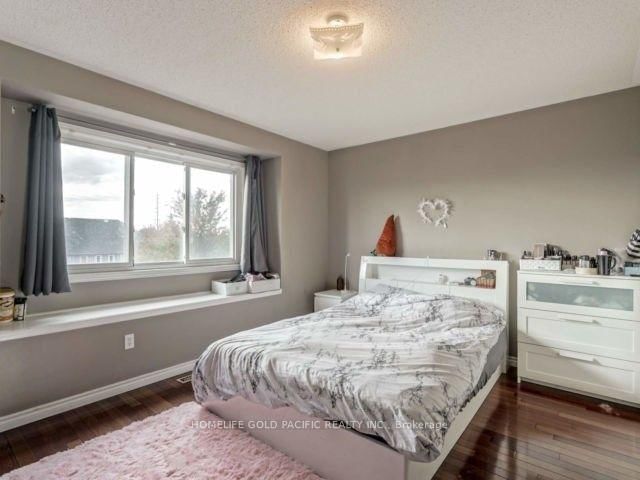 62 Baffin Court • Richmond Hill, ON photo 10