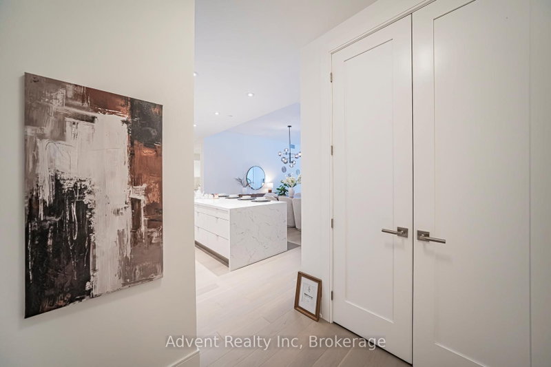 103 - 397 Royal Orchard Boulevard