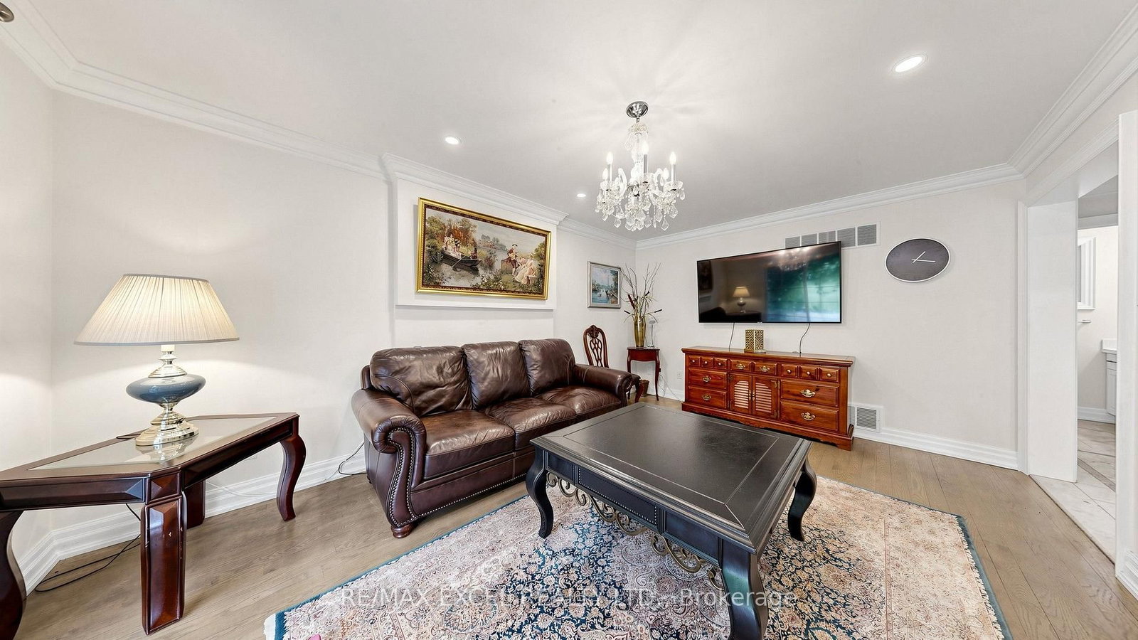 42 Blackforest Drive • Richmond Hill, ON photo 12
