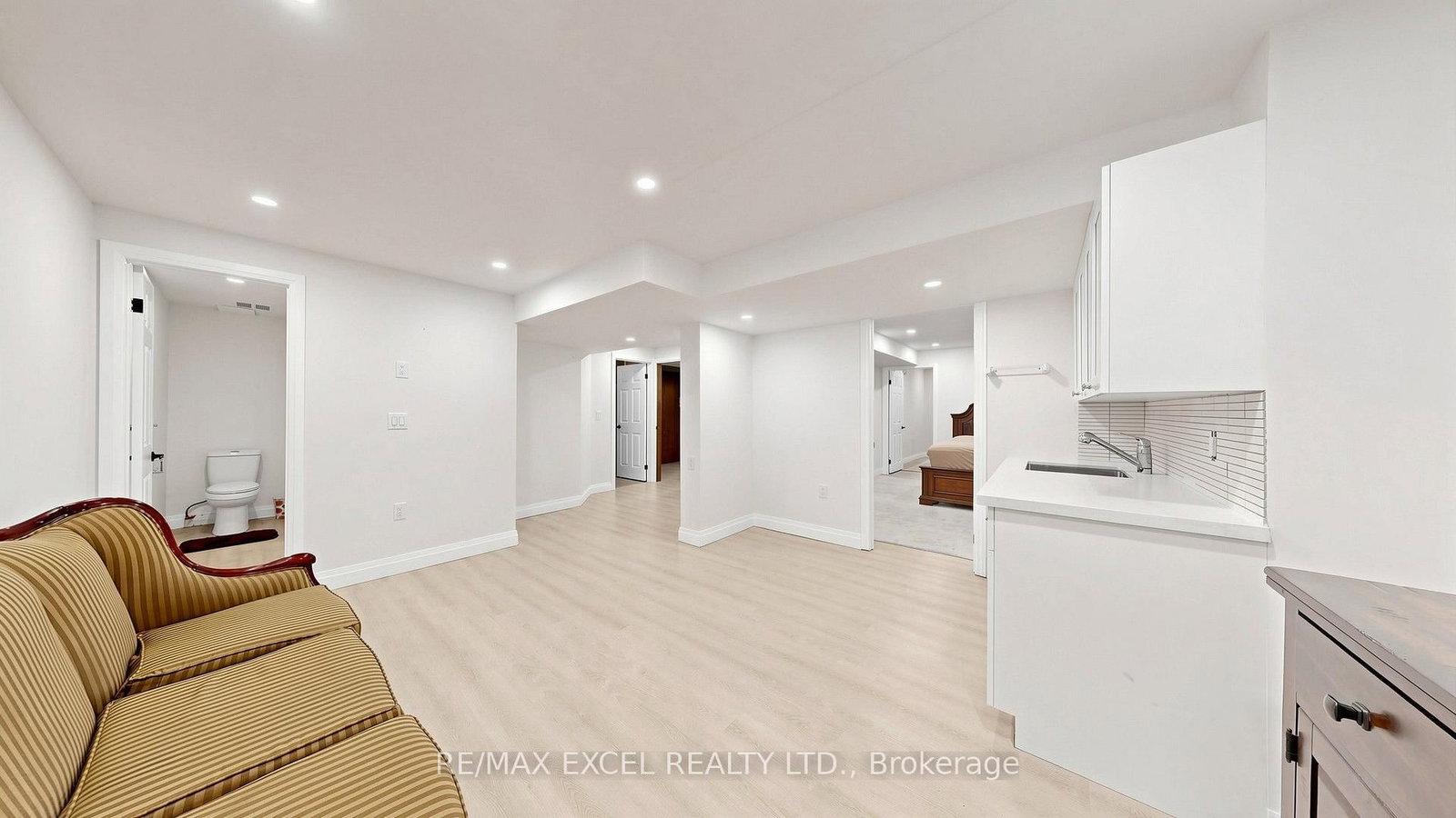 42 Blackforest Drive • Richmond Hill, ON photo 30