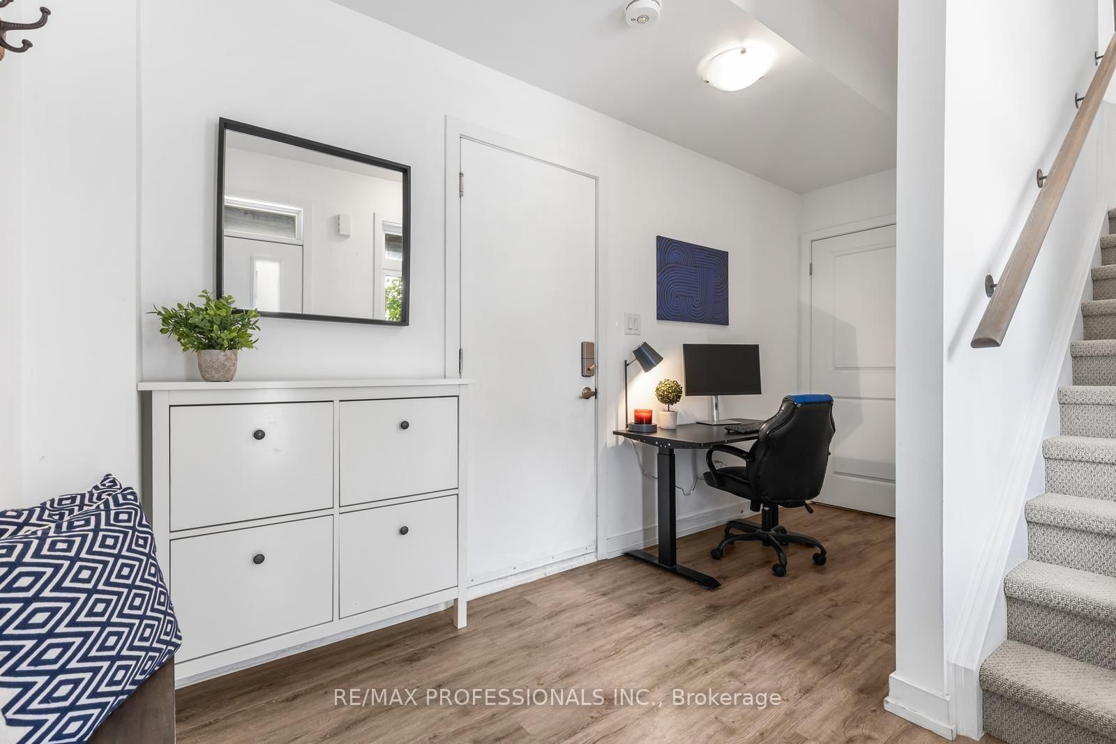 1 Lochlin Street • Vaughan, ON photo 25