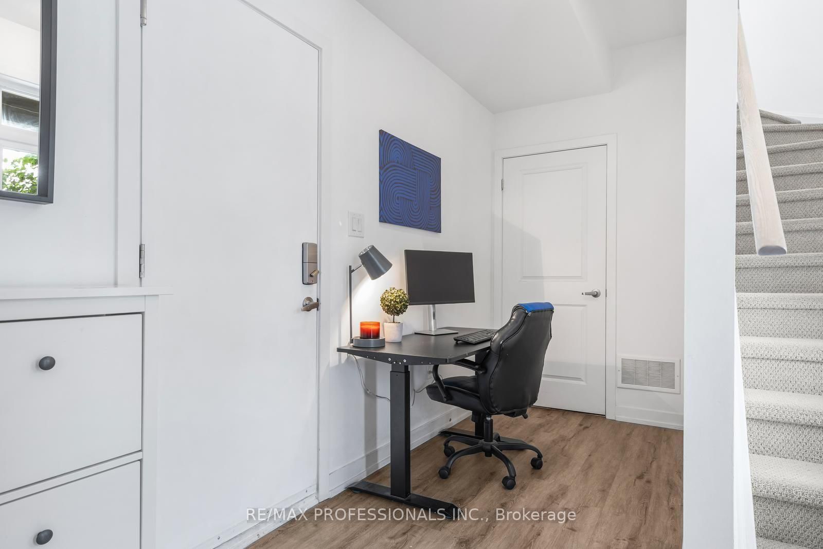 1 Lochlin Street • Vaughan, ON photo 26
