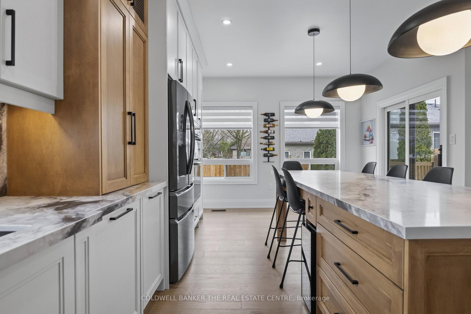 684 Lakelands Avenue • Innisfil, ON photo 17