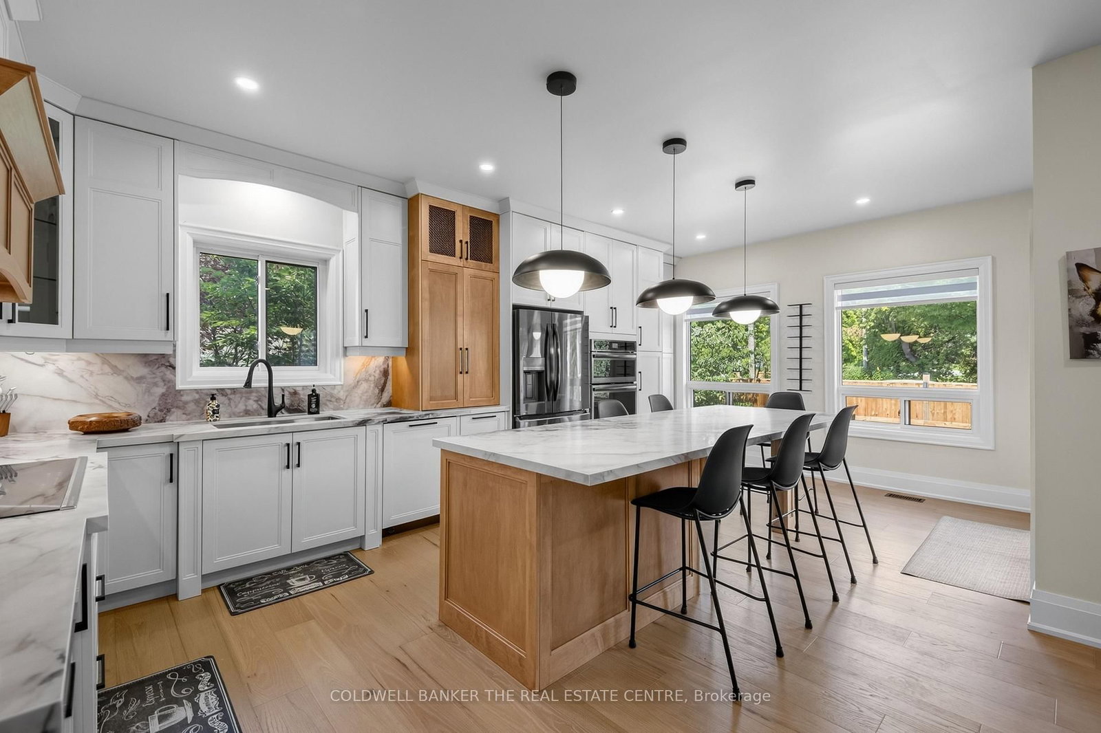 684 Lakelands Avenue • Innisfil, ON photo 18