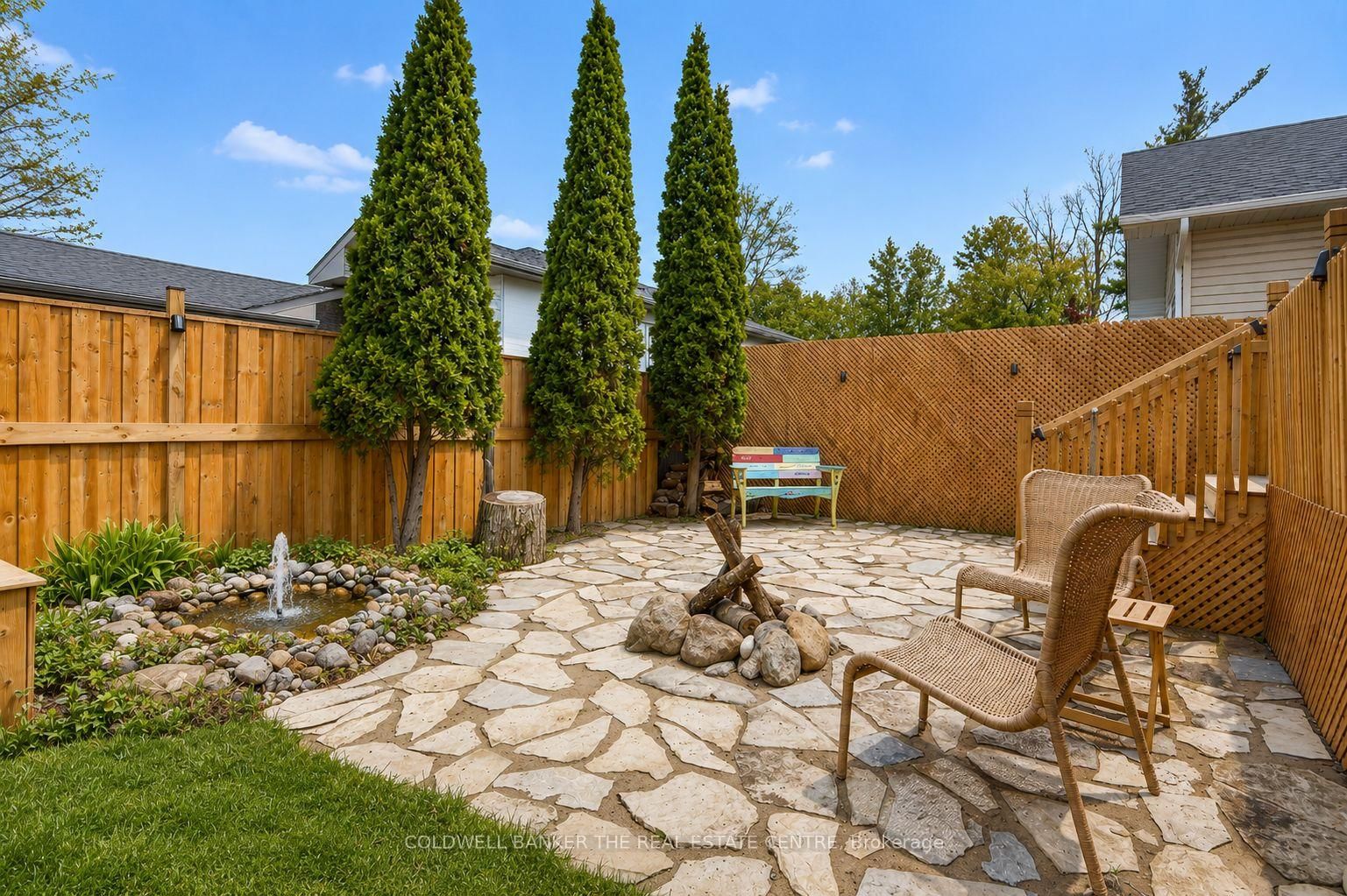 684 Lakelands Avenue • Innisfil, ON photo 47