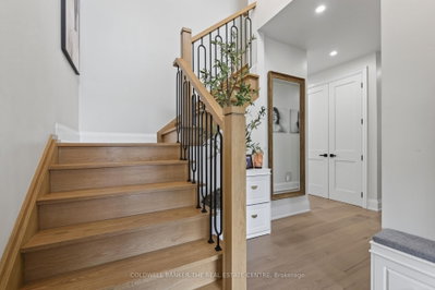 684 Lakelands Avenue • Innisfil, ON photo 6