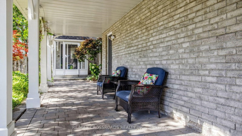 1 Redwood Lane
