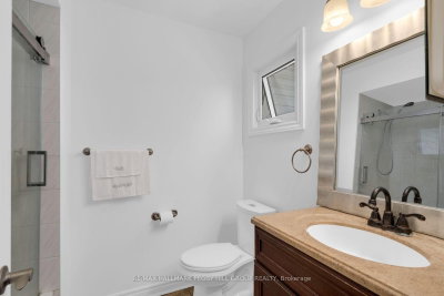 31 Edenbridge Drive • Essa, ON photo 8