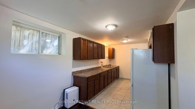 243 Cedarholme Avenue • Georgina, ON photo 8
