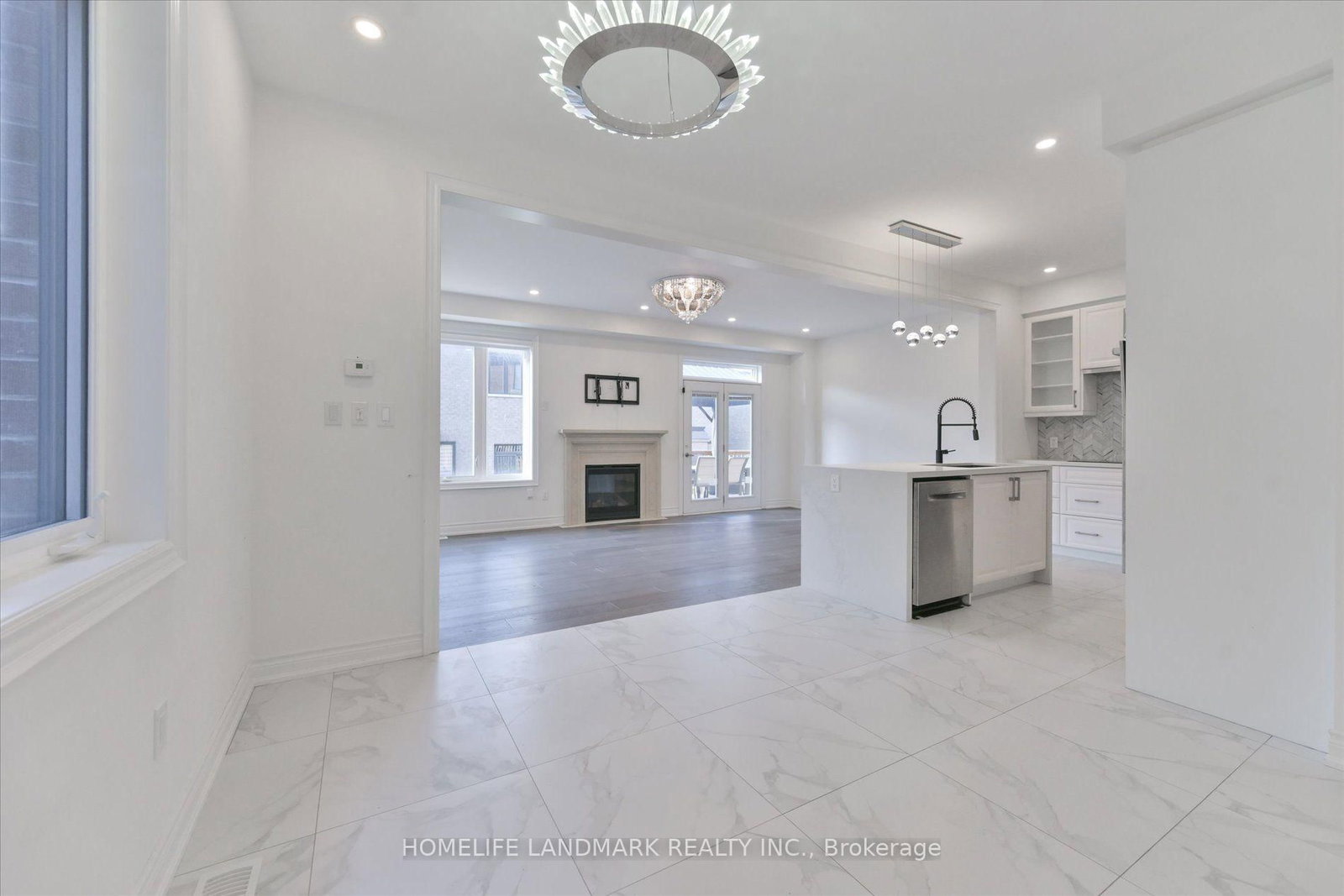 40 Boiton Street • Richmond Hill, ON photo 6