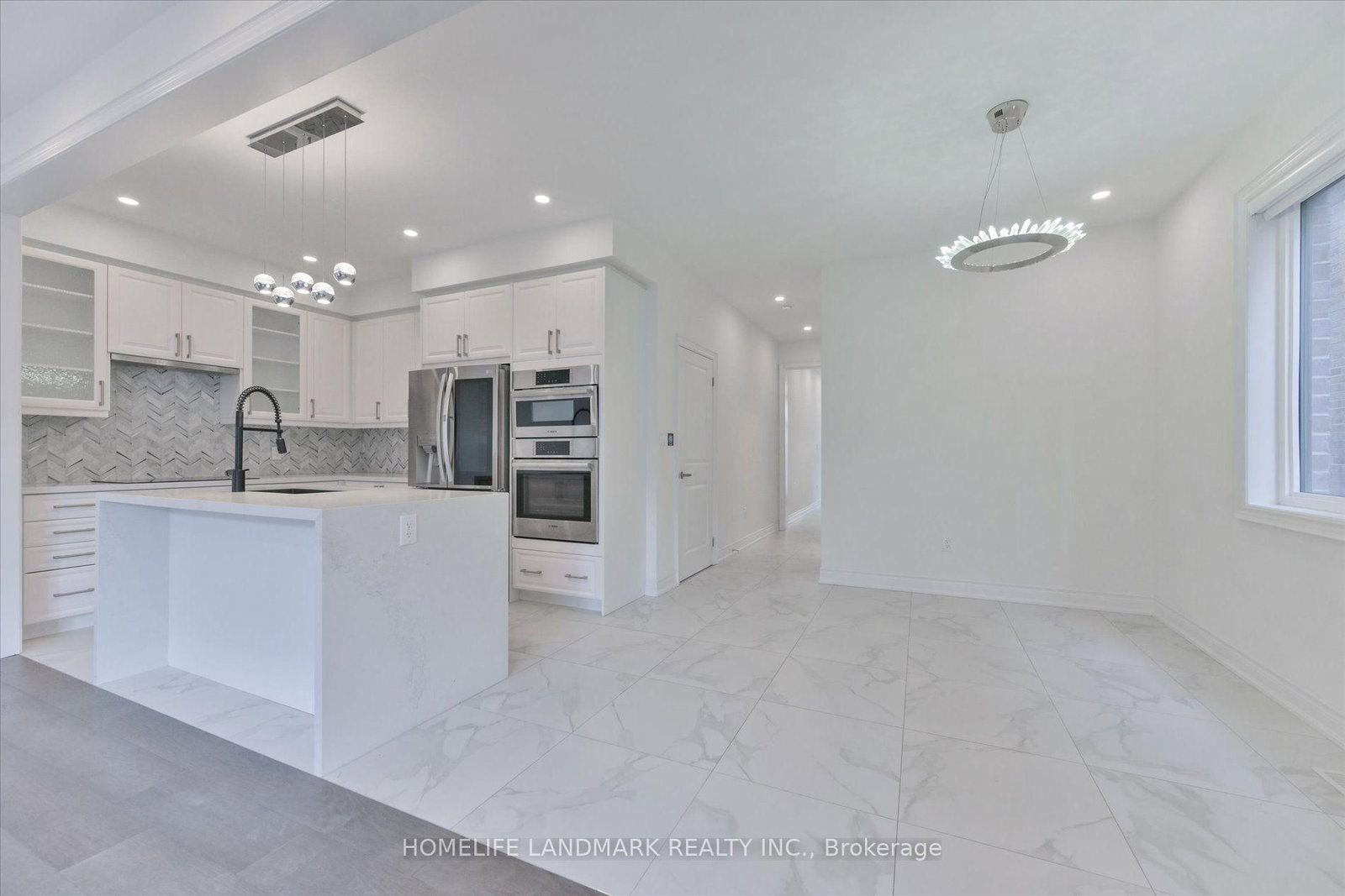 40 Boiton Street • Richmond Hill, ON photo 7
