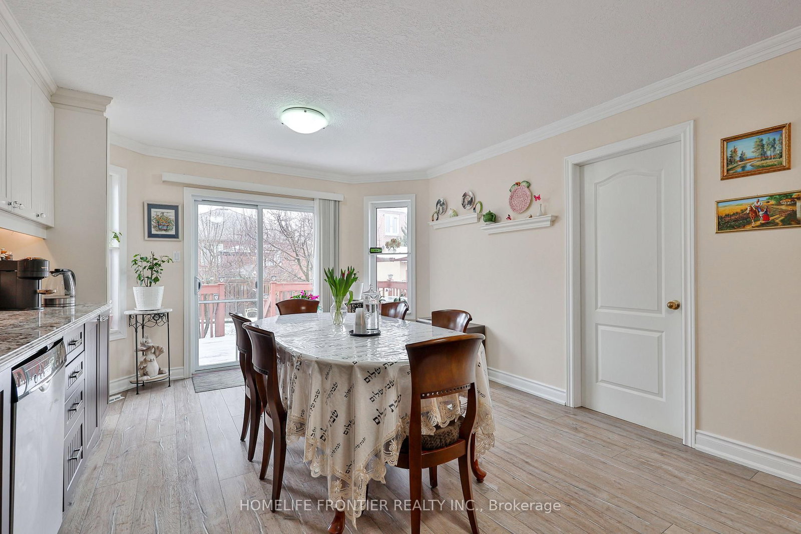 30 Saint Avenue • Bradford West Gwillimbury, ON photo 14