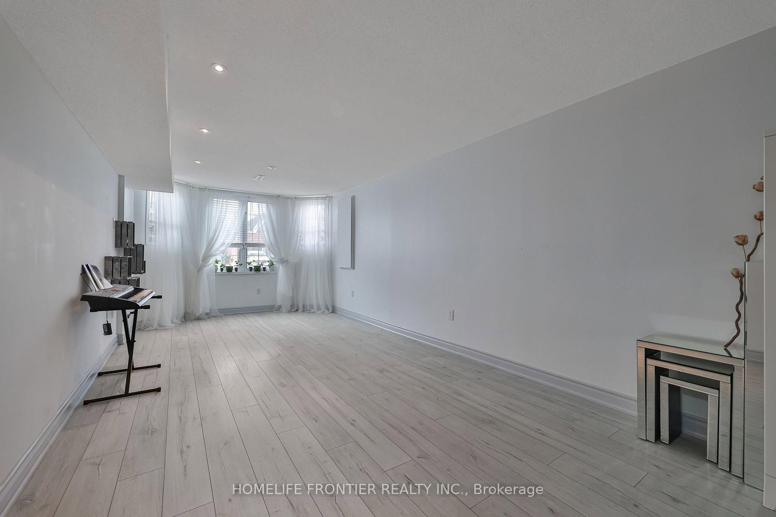 30 Saint Avenue • Bradford West Gwillimbury, ON photo 30