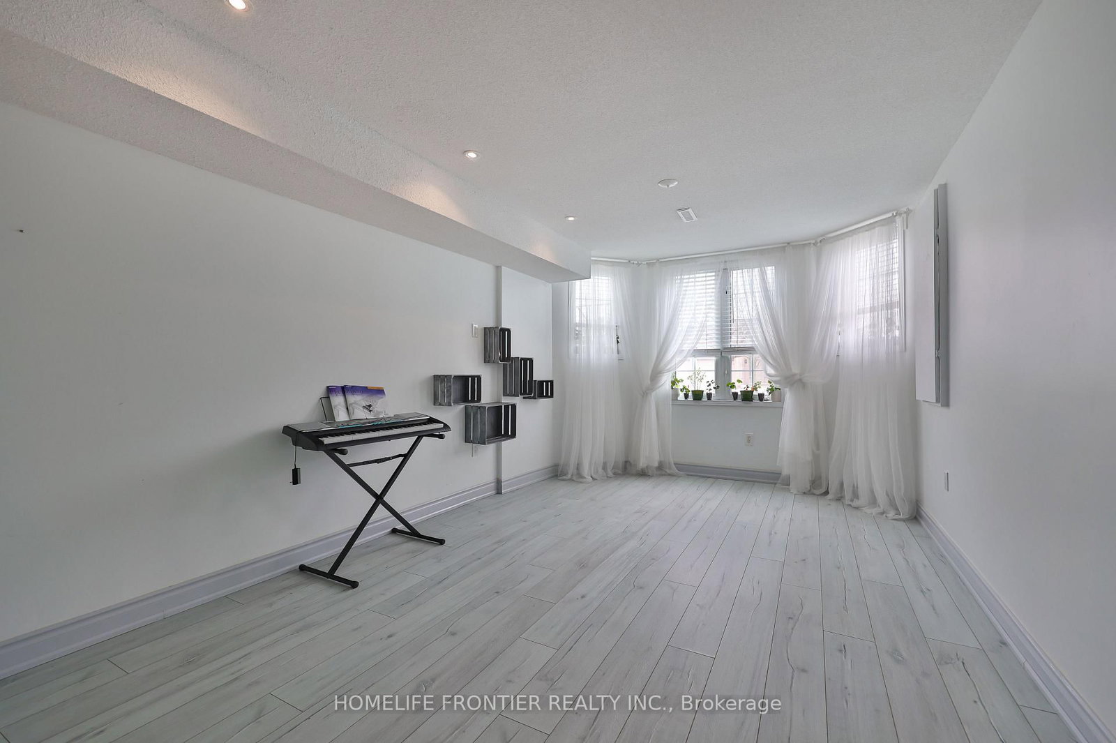30 Saint Avenue • Bradford West Gwillimbury, ON photo 31