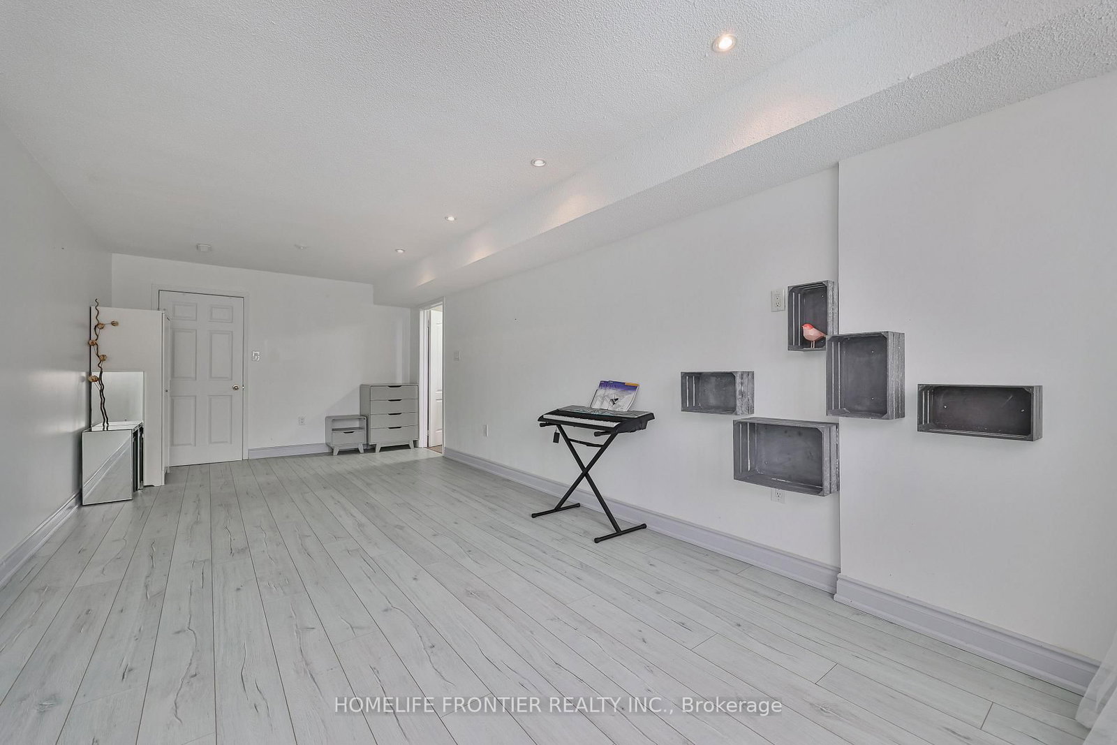 30 Saint Avenue • Bradford West Gwillimbury, ON photo 32