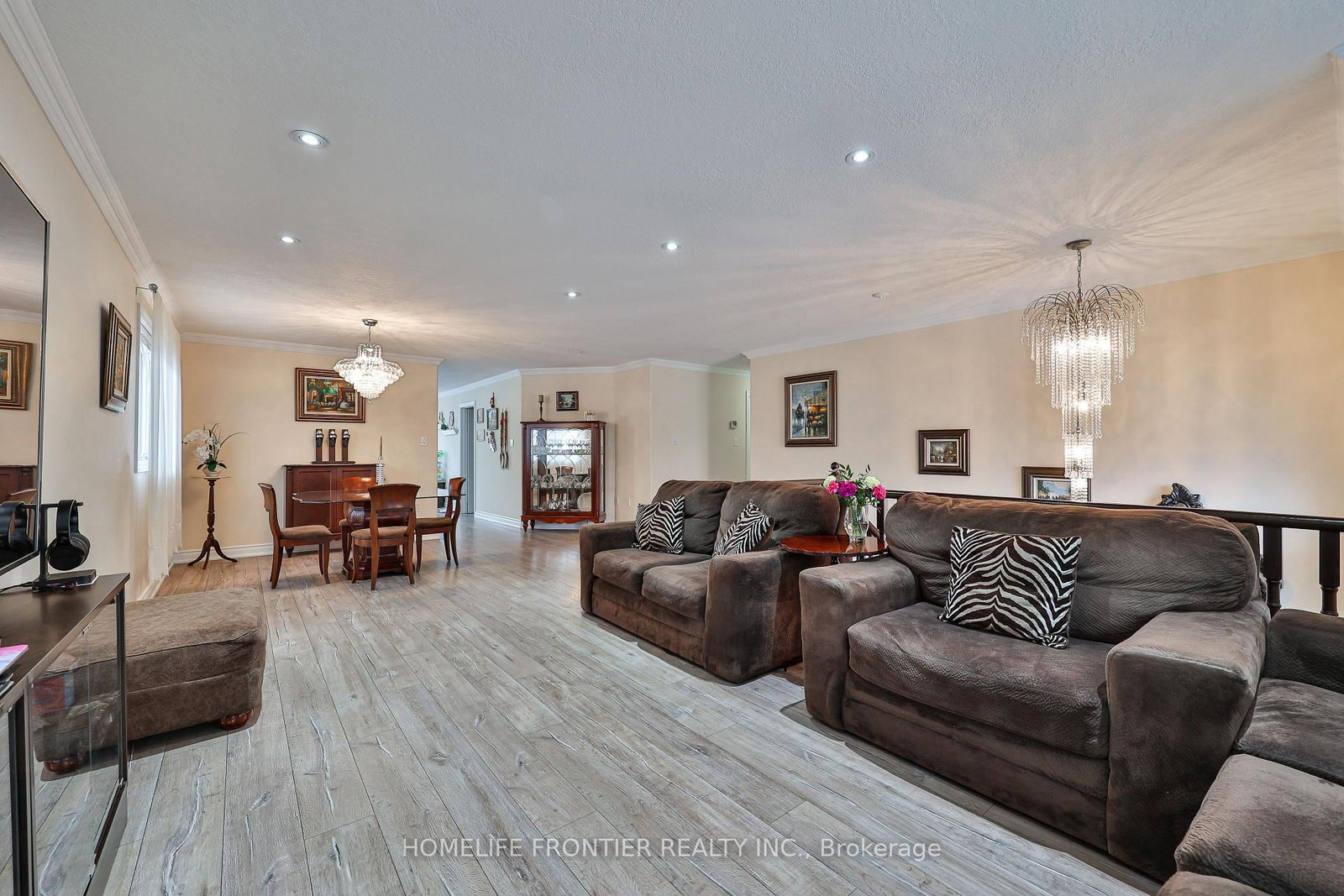 30 Saint Avenue • Bradford West Gwillimbury, ON photo 9