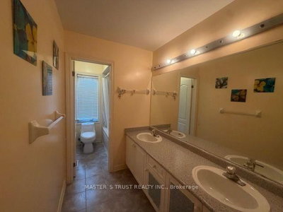 83 Gemini Crescent • Richmond Hill, ON photo 9