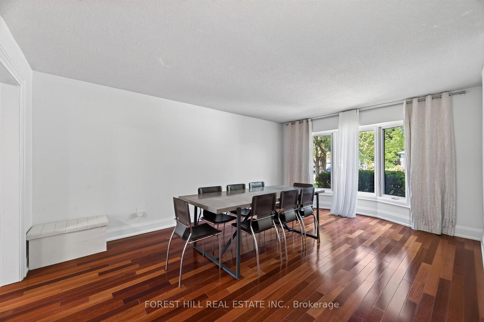 38 Crystal Drive • Richmond Hill, ON photo 3