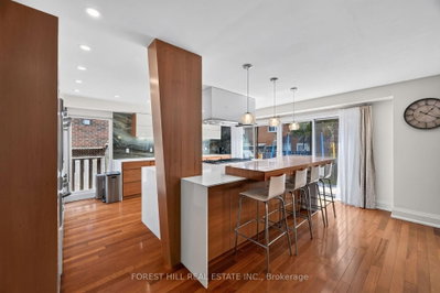 38 Crystal Drive • Richmond Hill, ON photo 6