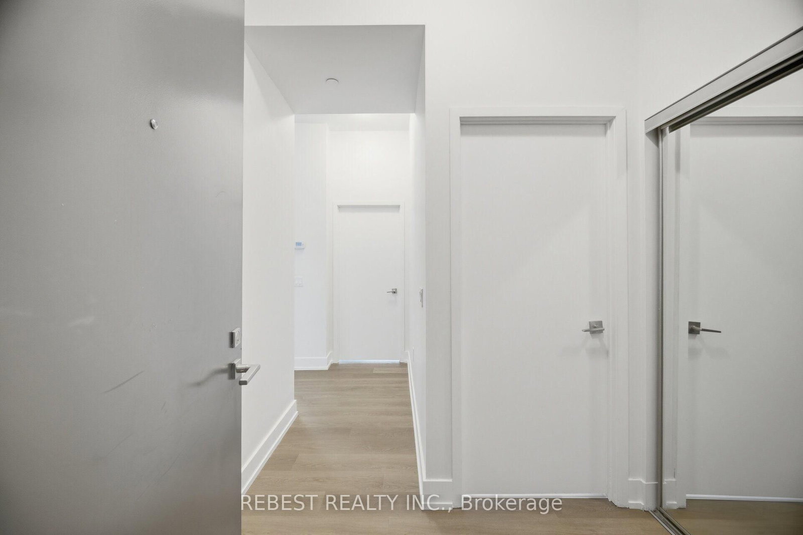 2916 Highway 7 Road • #502 • Vaughan, ON photo 4