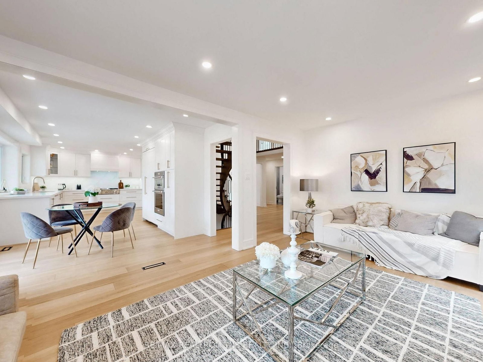 46 Sycamore Drive • Markham, ON photo 12