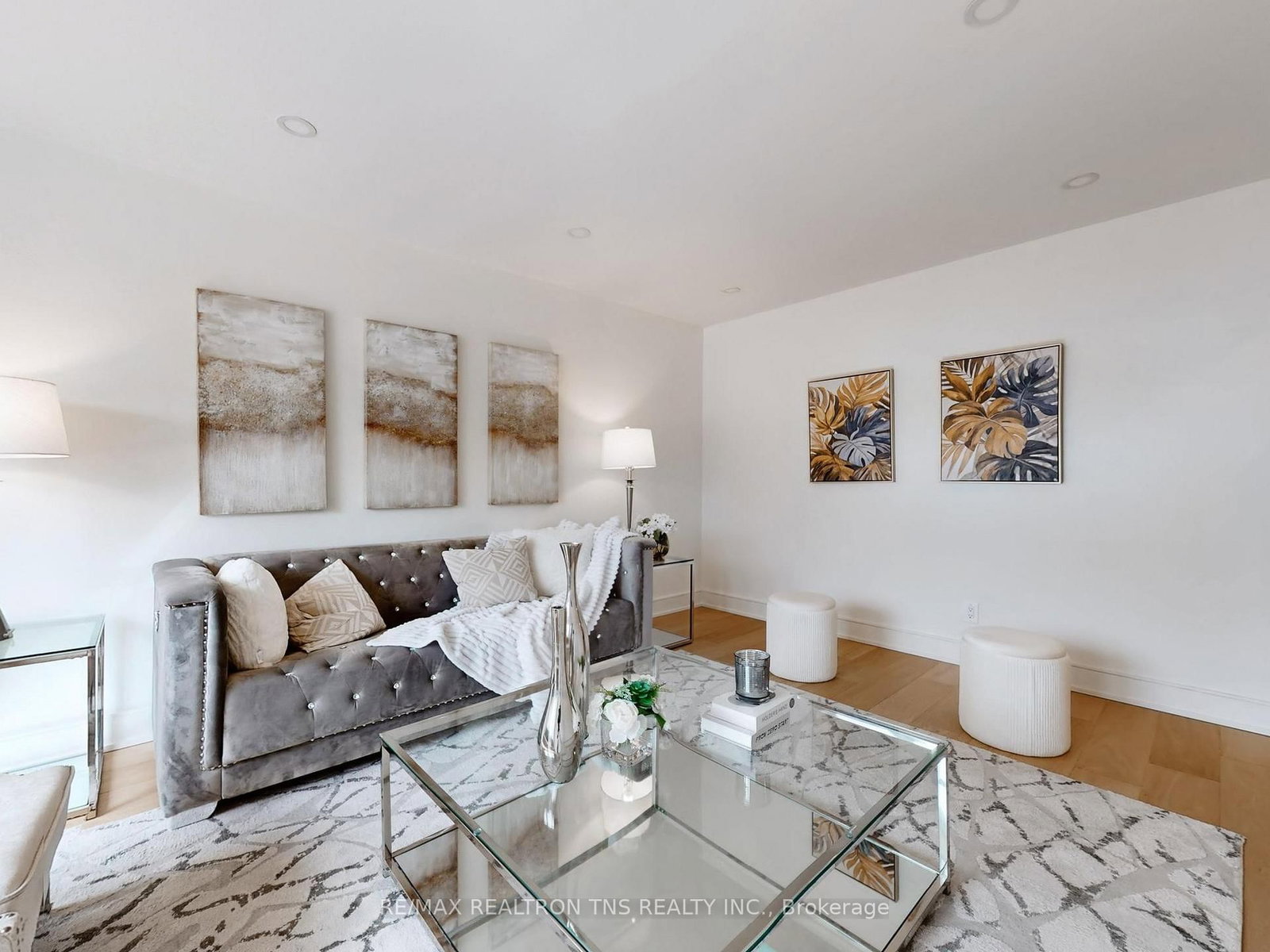 46 Sycamore Drive • Markham, ON photo 5