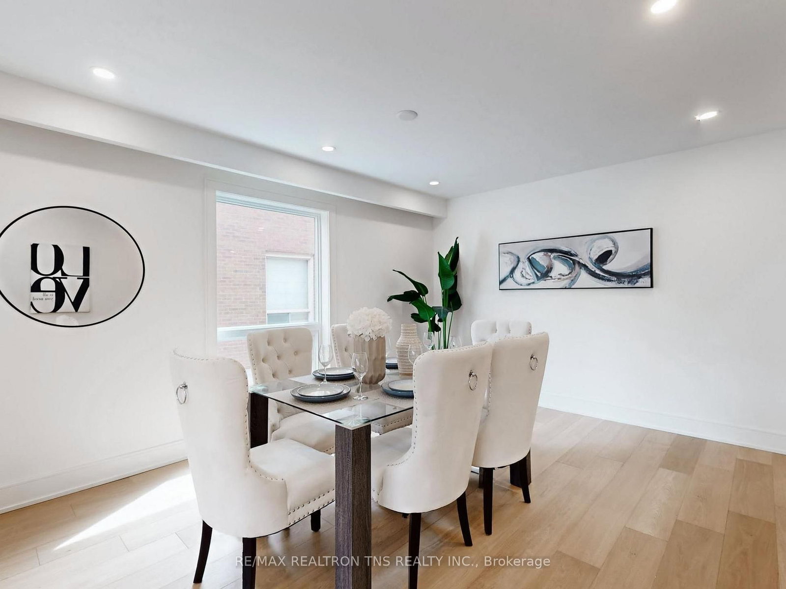 46 Sycamore Drive • Markham, ON photo 8