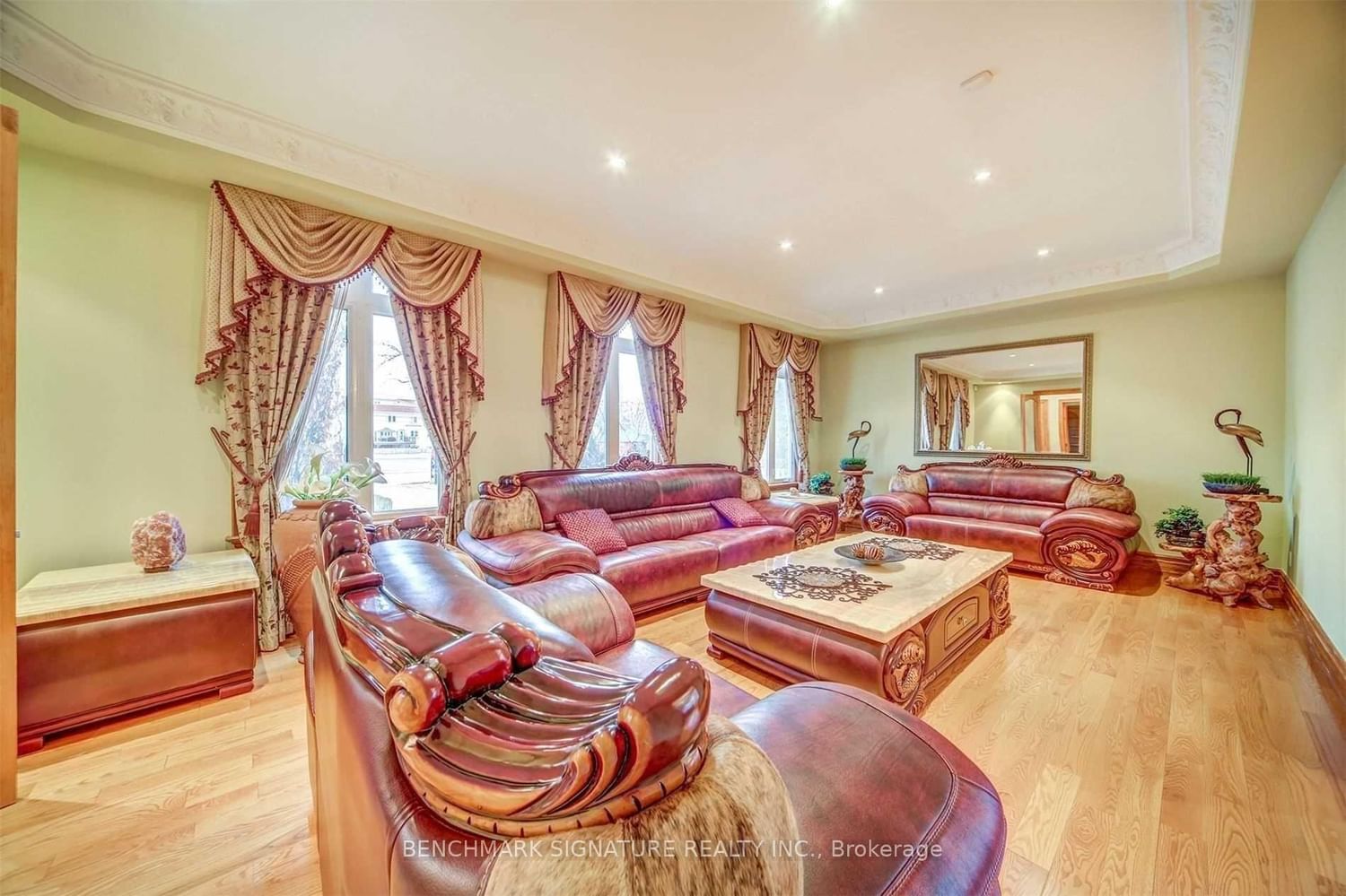 4572 14th Avenue • Markham, ON photo 16