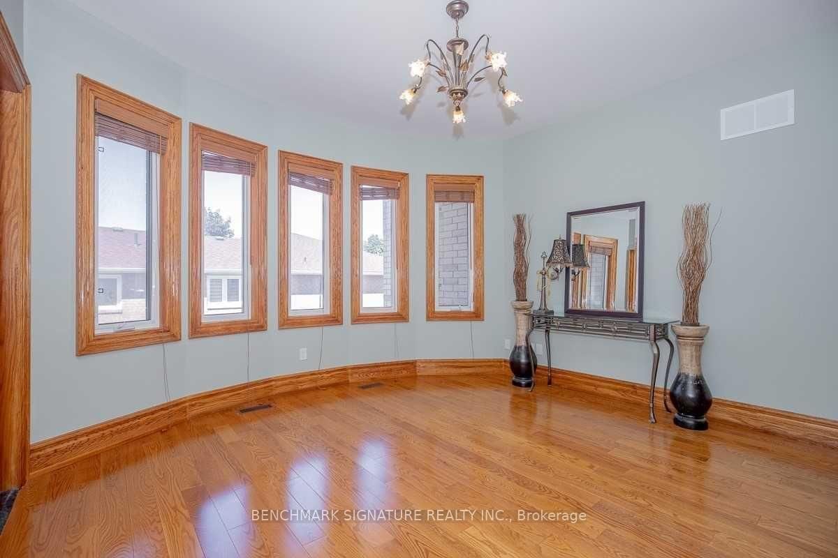 4572 14th Avenue • Markham, ON photo 34