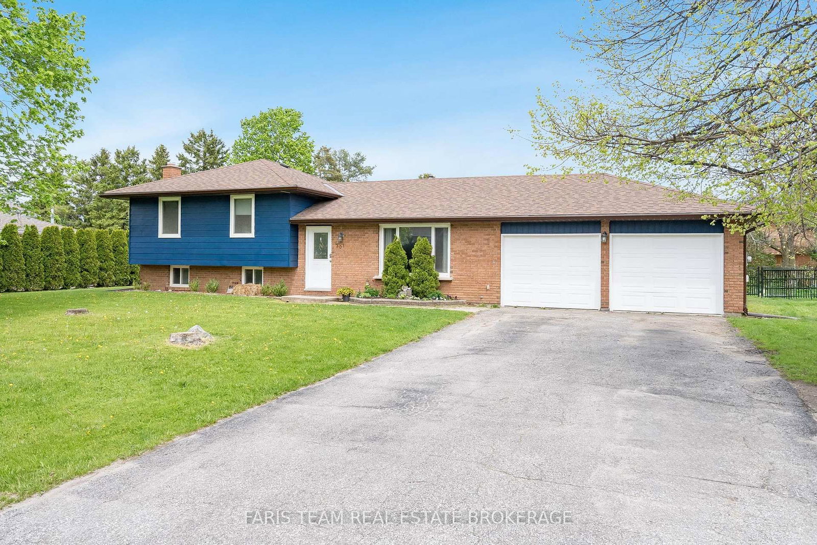 201 Parkside Crescent, Innisfil, ON