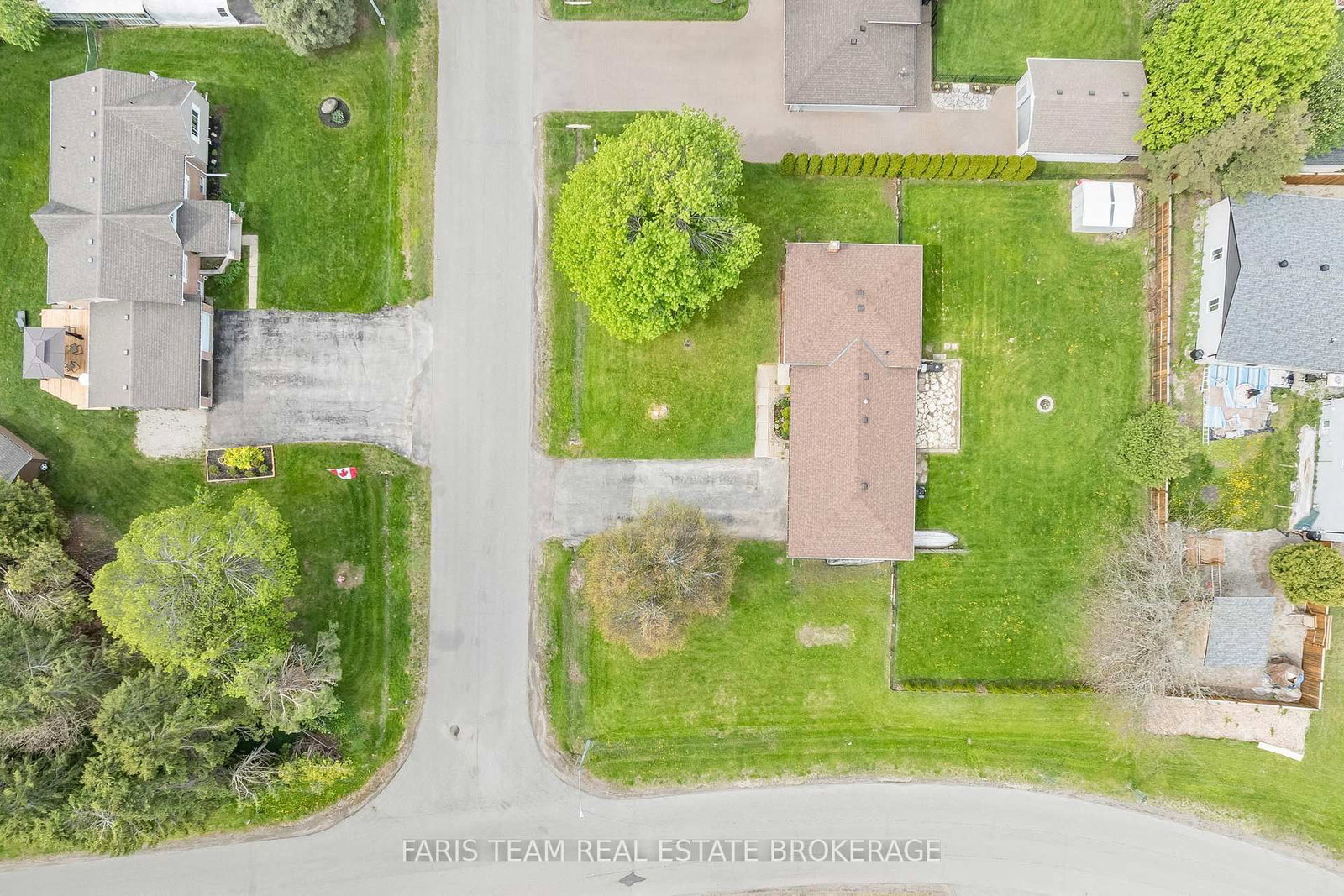 201 Parkside Crescent • Innisfil, ON photo 28