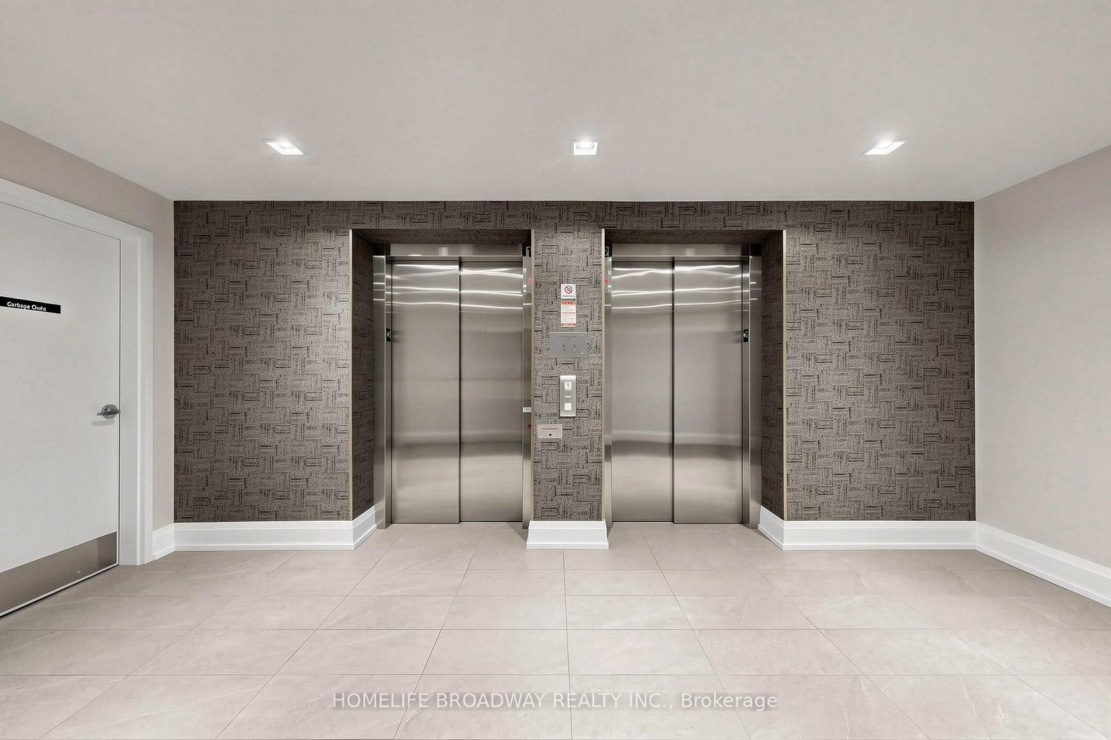 555 William Graham Drive • #105 • Aurora, ON photo 14