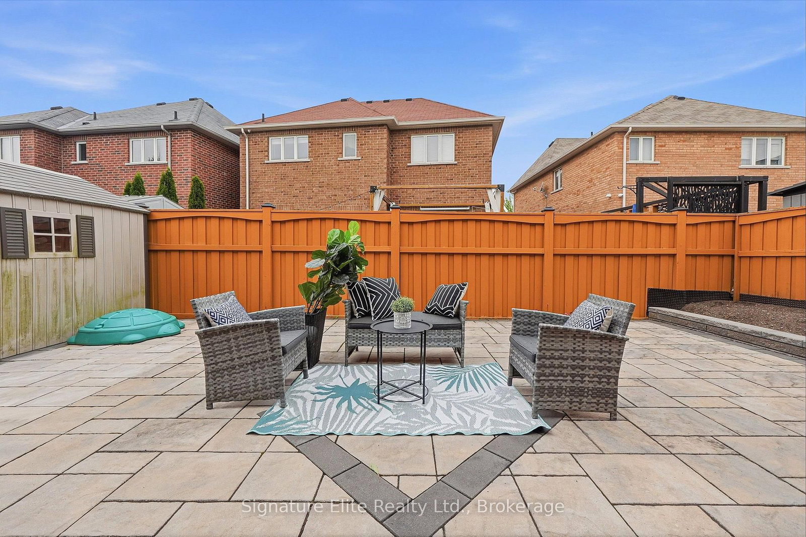 211 Lageer Drive • Whitchurch-Stouffville, ON photo 16