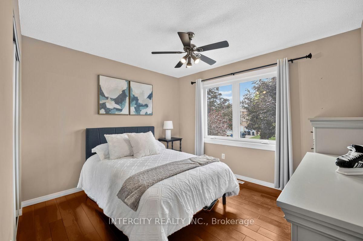 6 Compton Crescent • Bradford West Gwillimbury, ON photo 20