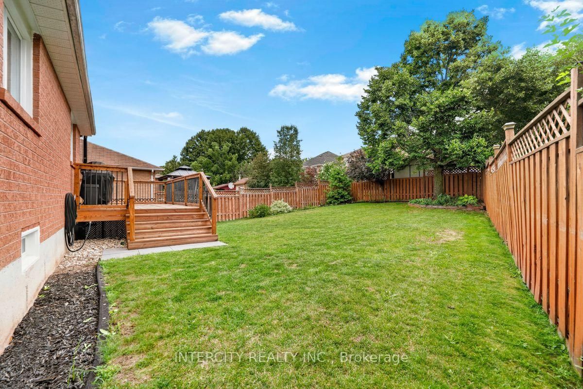 6 Compton Crescent • Bradford West Gwillimbury, ON photo 36