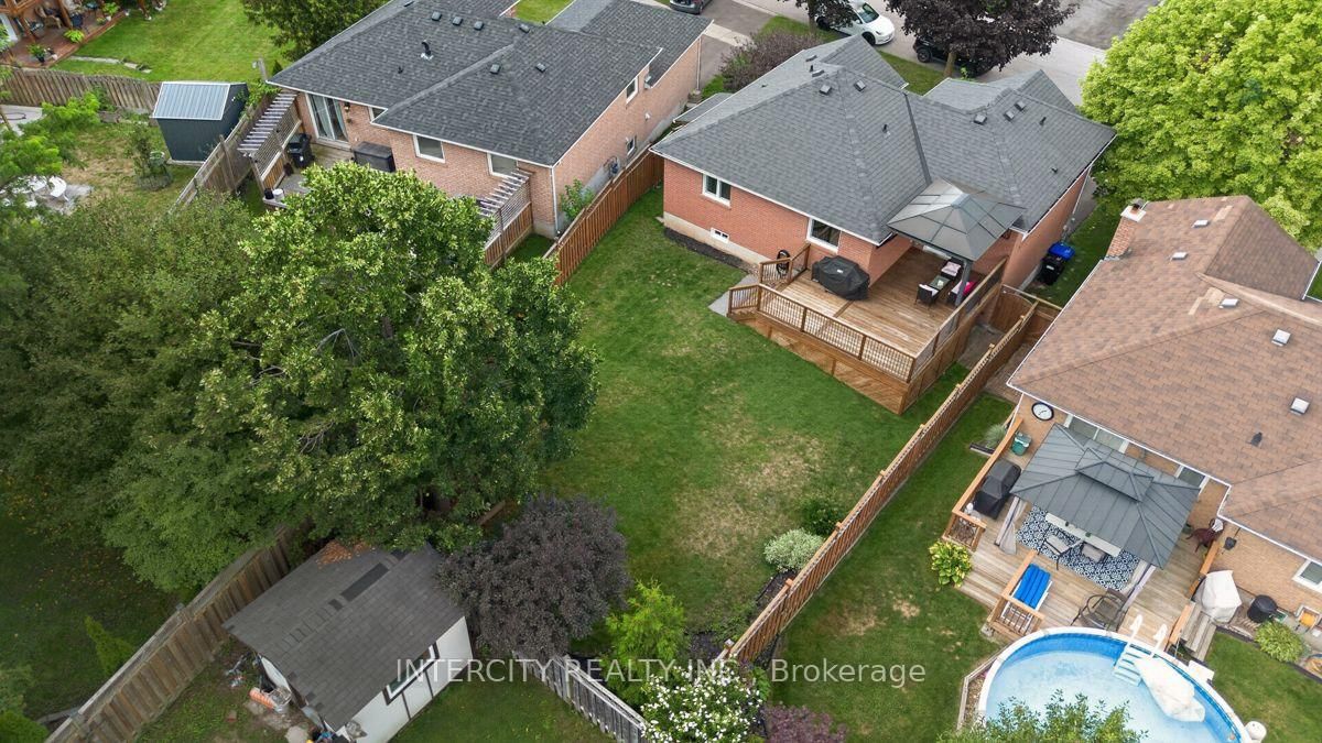 6 Compton Crescent • Bradford West Gwillimbury, ON photo 38