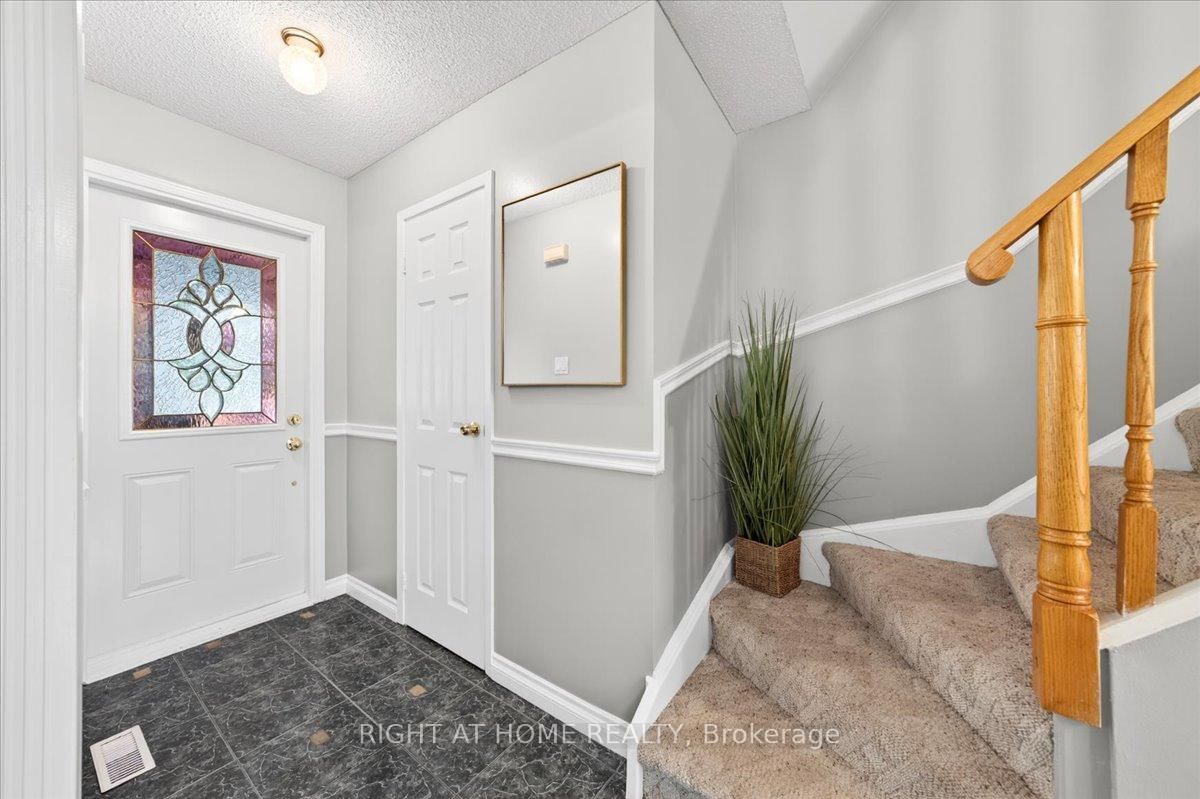 72 Rejane Crescent • Vaughan, ON photo 4