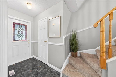 72 Rejane Crescent • Vaughan, ON photo 4