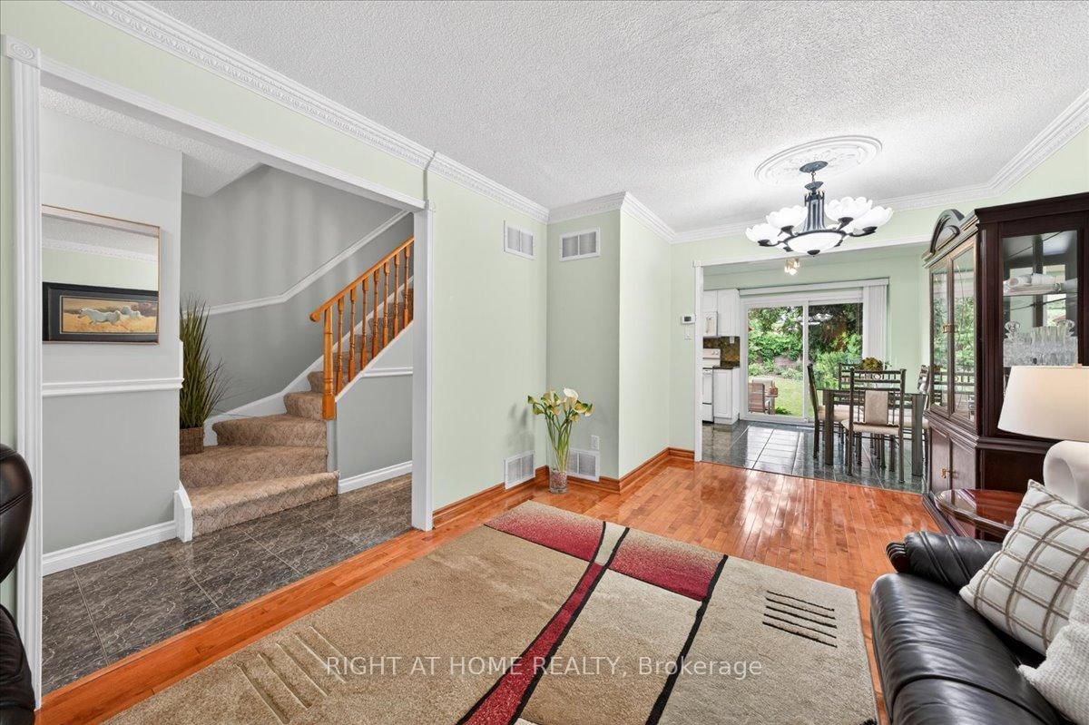 72 Rejane Crescent • Vaughan, ON photo 9