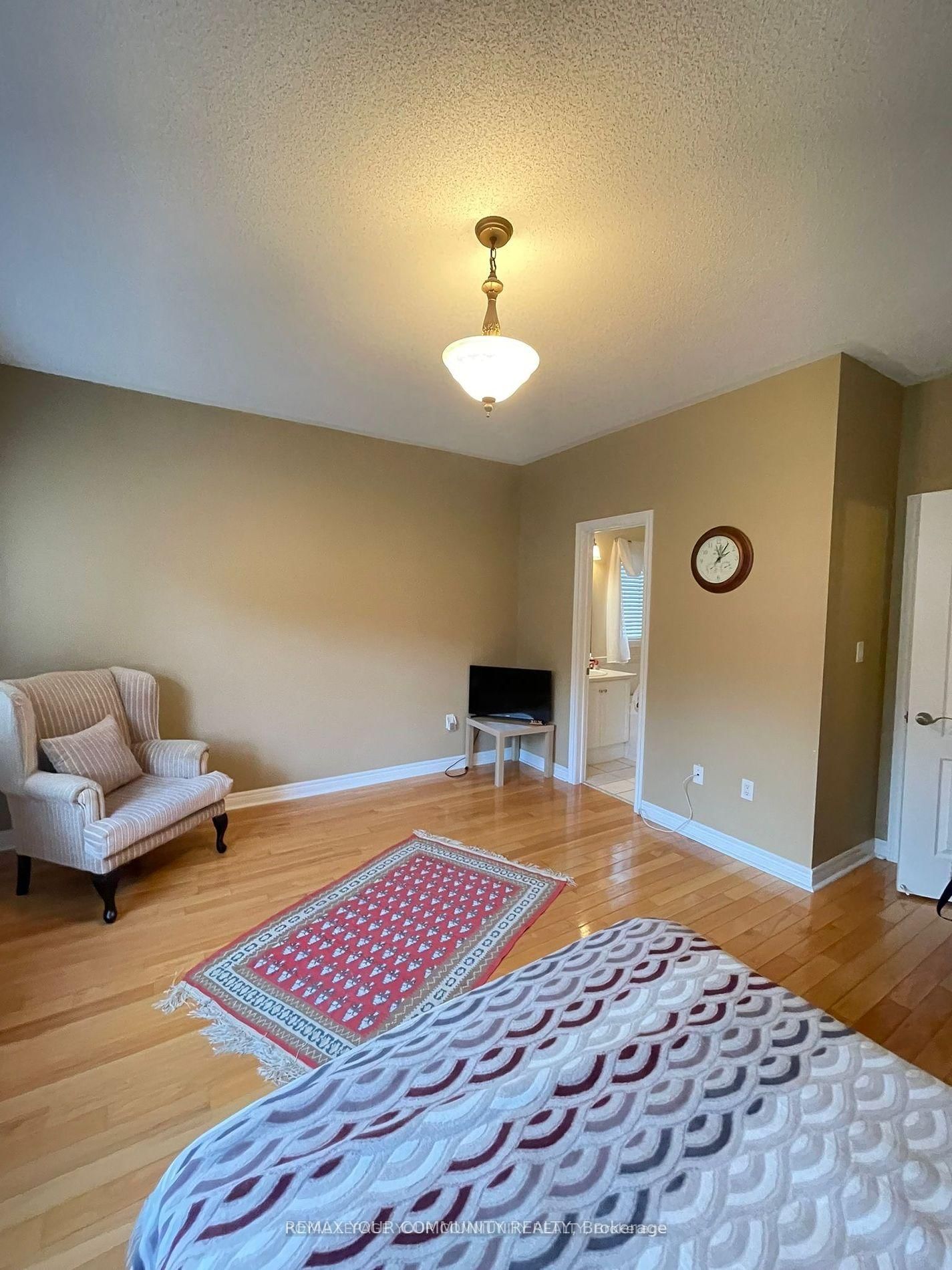 Room - 31 Kaitlin Drive, Richmond Hill 4
