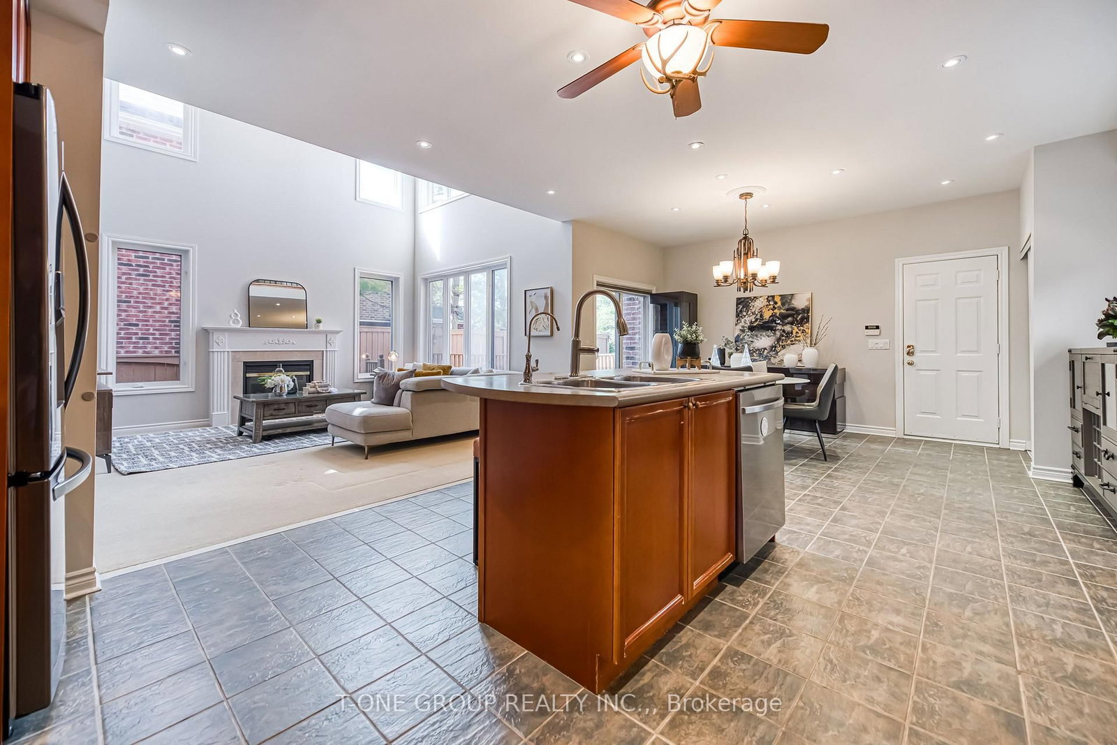 24 Port Rush Trail • Markham, ON photo 23